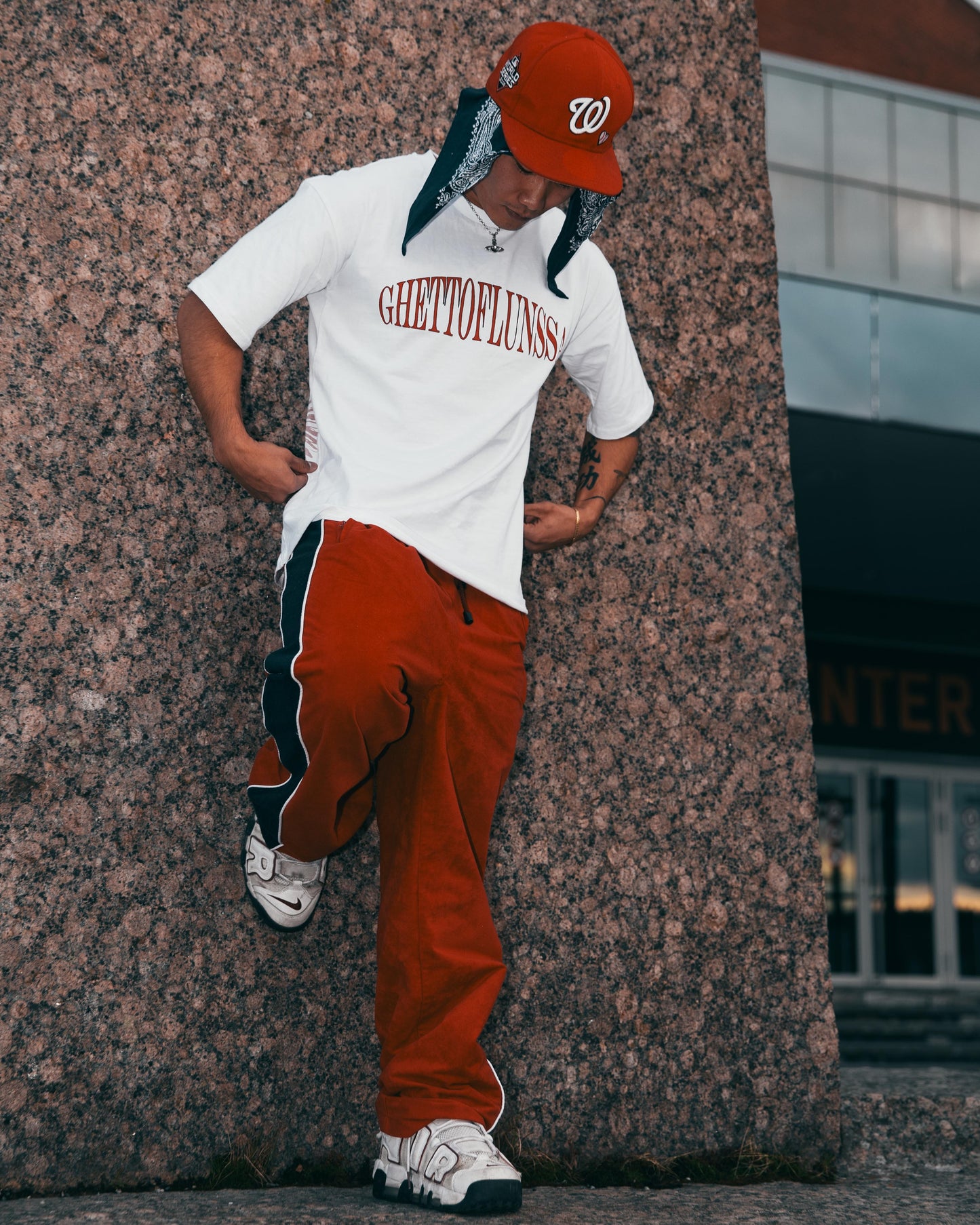 GHETTOFLUNSSA T - paita