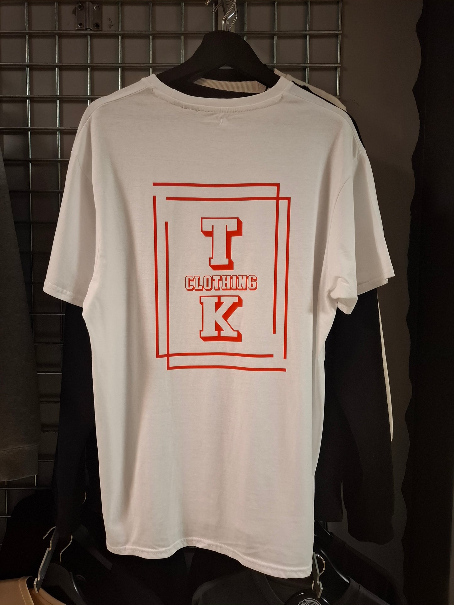 Teekoo Clothing T- paita